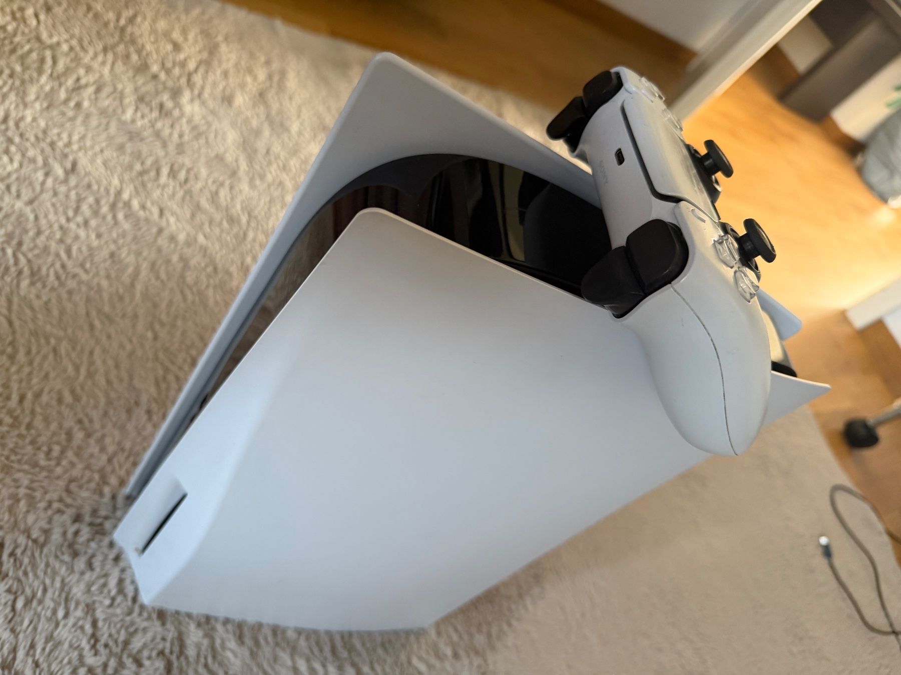 Sony Consoles: PlayStation 5 – D'occasion à Köniz par AlessandraMedici
