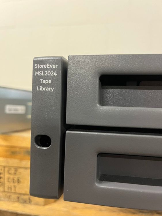 HP StoreEver MSL2024 Tape Library LTO7 Laufwerk + Schienen Kaufen auf