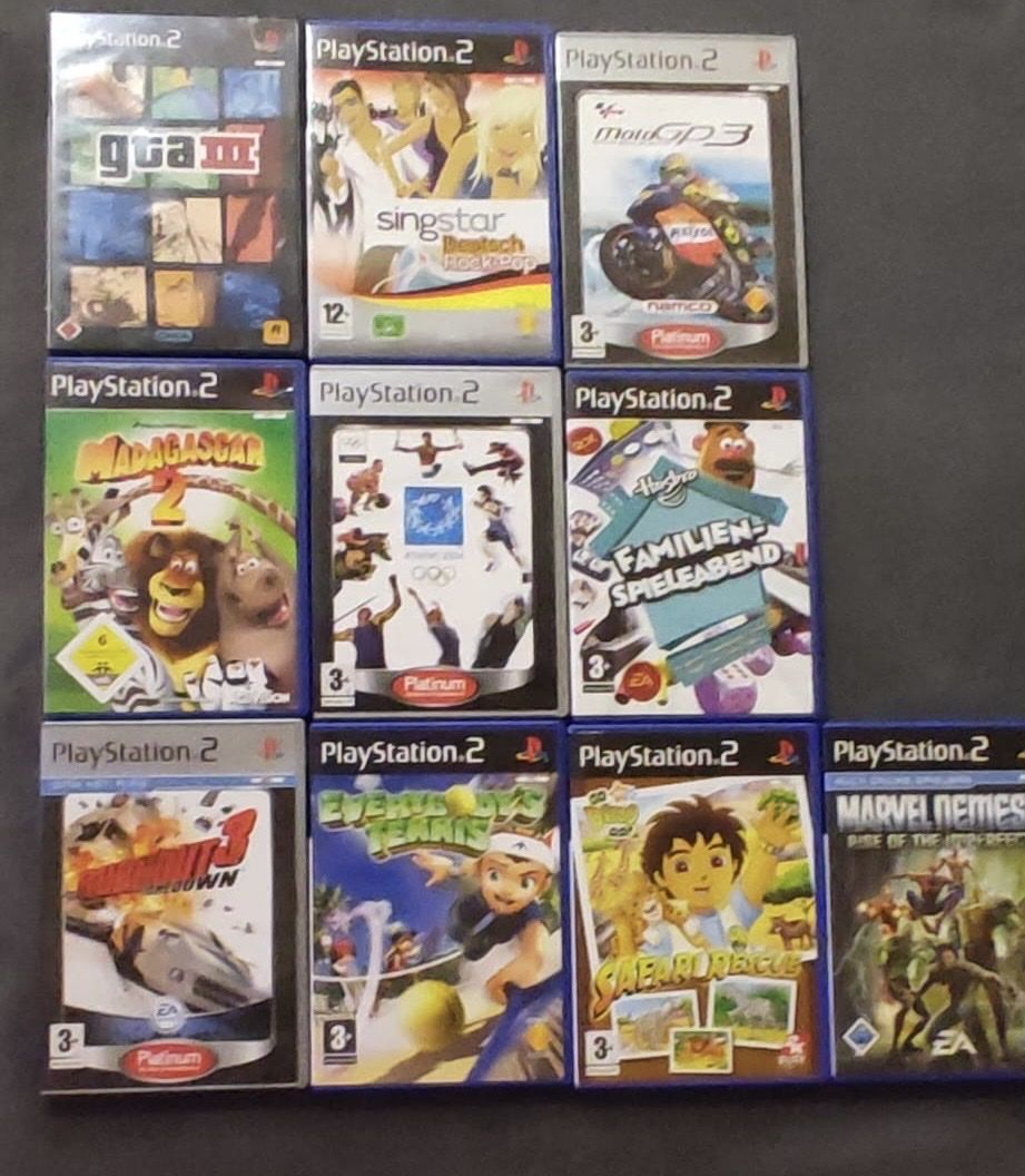 Sony Consoles: Ps2 Konsole + 10x Spiele + 2xController + 1x Mikrofon – D'occasion à Schaffhausen par tif_9n8q 1