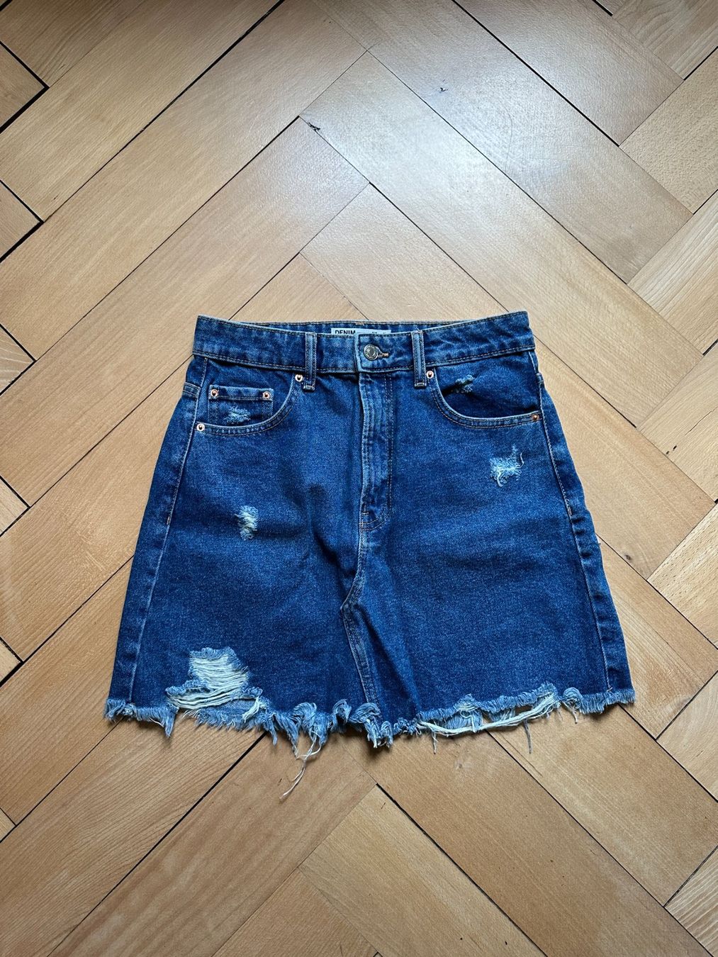 Bershka Gonne: BERSHKA - Jeansrock blau 36 – Usato da Zürich venduto da Diazaio