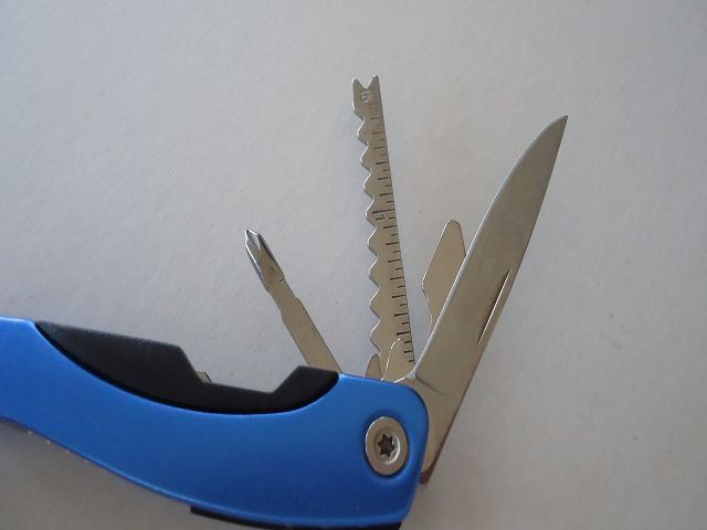 Tous les outils: Multiwerkzeug – Neuf avec emballage d'origine à Ergisch par Haemmerli59 2