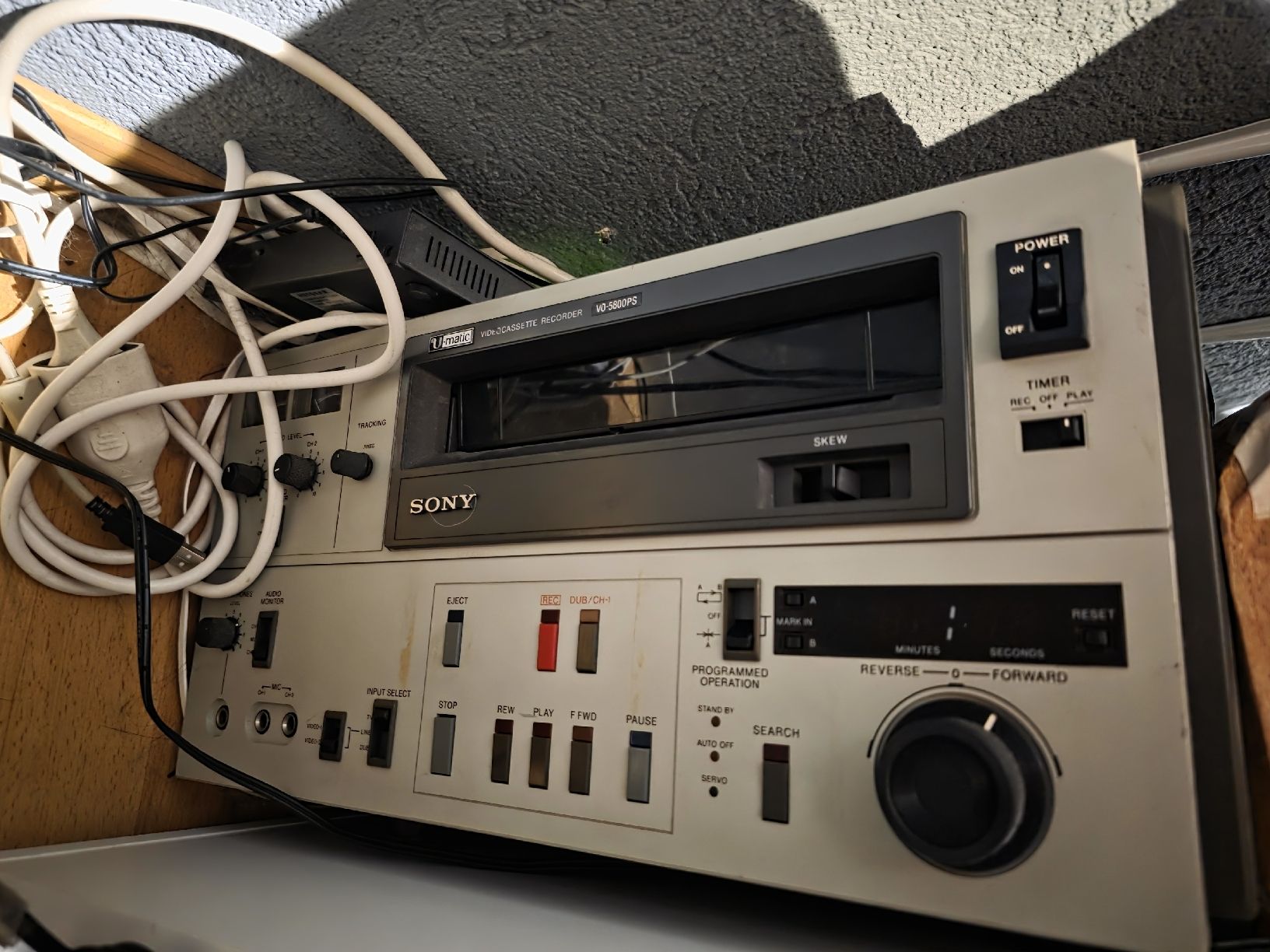 Toutes les machines: Sony U-Matic Recorder – D'occasion à Attiswil par Renatodimeo