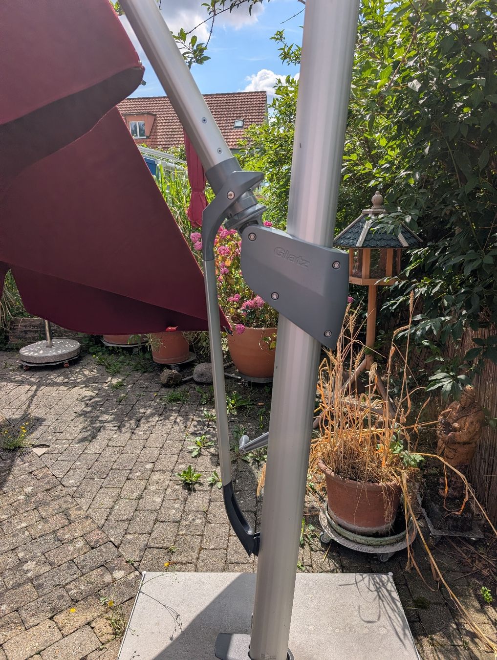 Glatz Parasols: Glatz Sonnenschirm Sobrano S+ mit Standfuss – D'occasion à Dietlikon par anbe64 6