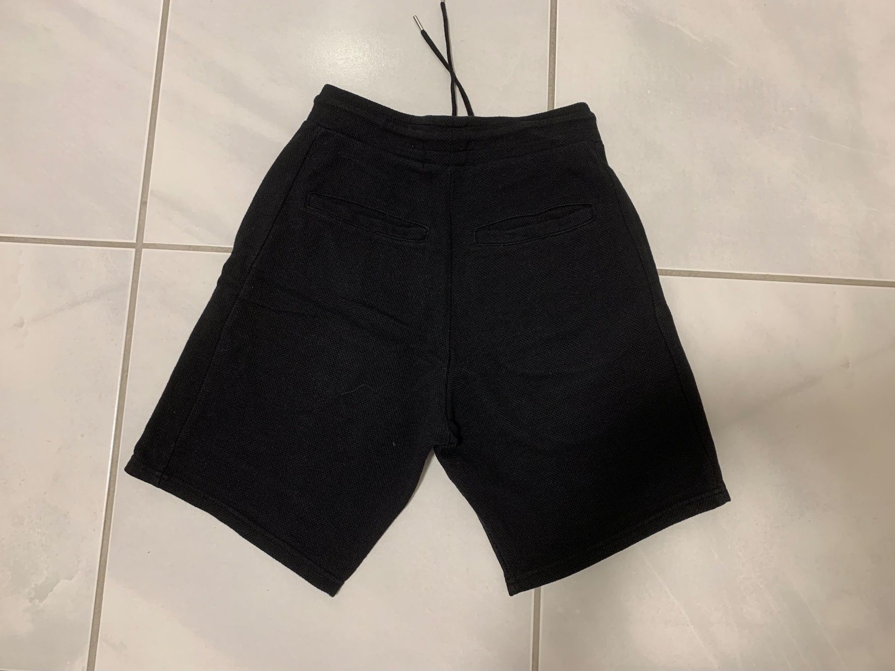 Zara Pantaloni: Neu Herren kurze Hosen Gr. S – Nuovo (secondo la descrizione) da Embrach venduto da Bdennis 1