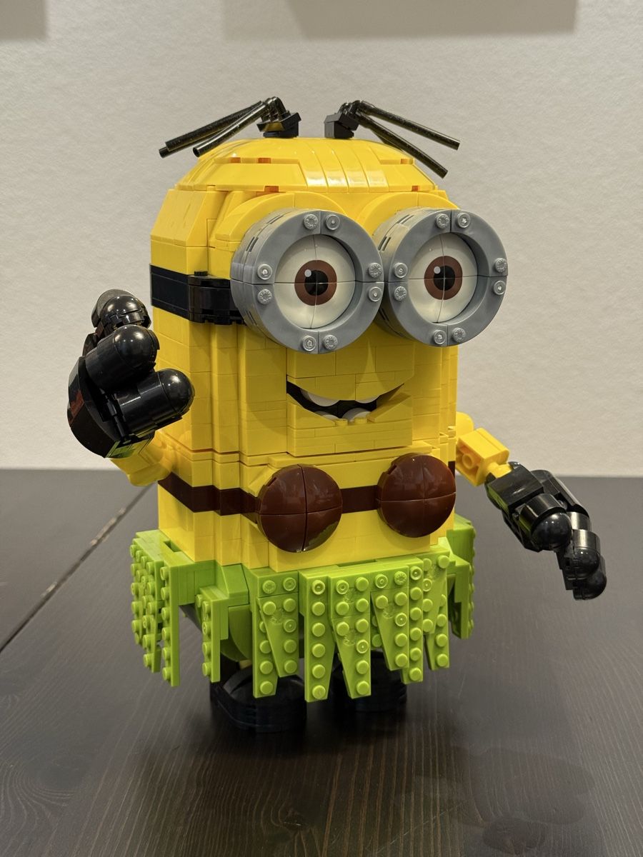 Mega Kit di costruzioni: Minion Luau-Dave (Mega) – Usato da Suhr venduto da 5im5alabim 2