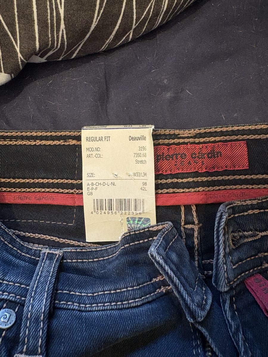 Pierre Cardin Jeans: Pierre Cardin 33 x 34 Jeans  – Nuovo e nell'imballaggio originale da Obermumpf venduto da davetattoo 1