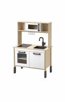 Kinderkueche aus Holz mit Mikrowelle, Herd und Spuele