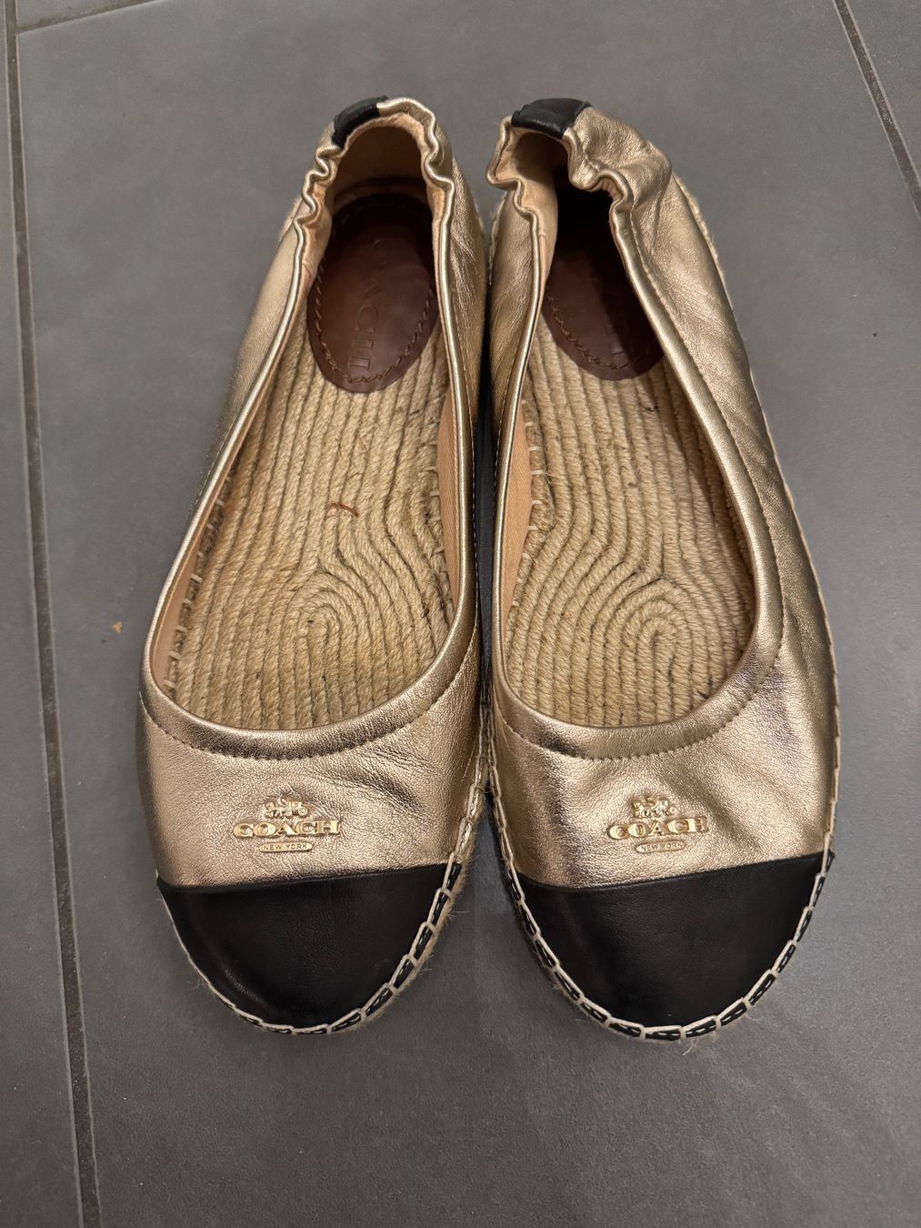 Coach Scarpe da donna: Coach Espadrilles, Gold/Schwarz, Grösse 7.5/38 – Usato da Luzern venduto da MvS79