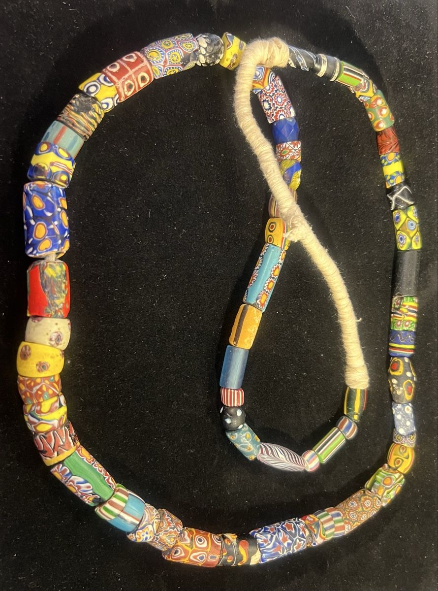Murano Catenine: Rang Unique Millefiore Trade Beads Murano Multicolore – Usato da Genève venduto da DELIRBEADS
