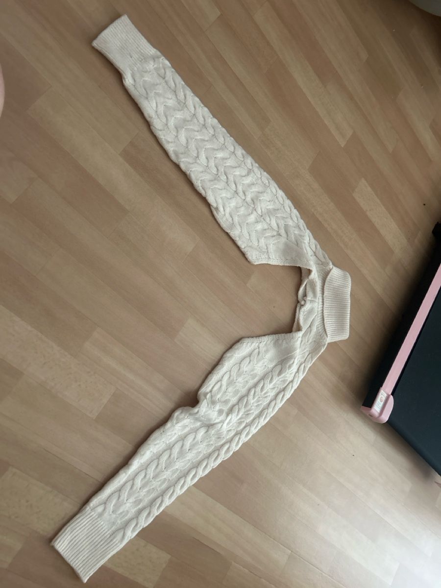 Pulls & Sweat-shirts: Cropped Kragenpullover – Neuf (Voir description) à Zürich par xeniiilou