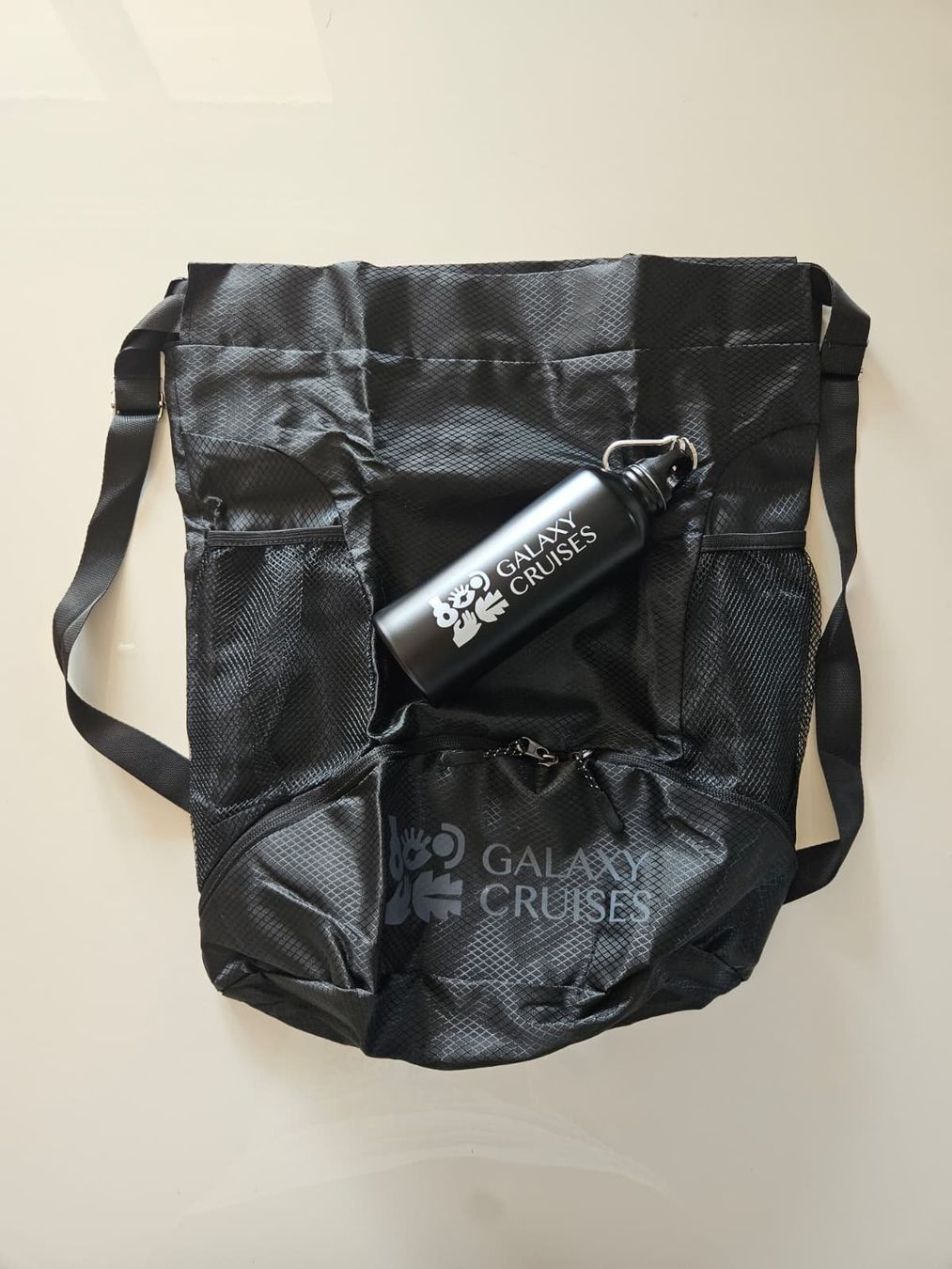 Zaini: GALAXY GALAPAGOS wasserabweisender Rucksack + Trinkflasche – Nuovo (secondo la descrizione) da Amriswil venduto da Alfaromeo007 1