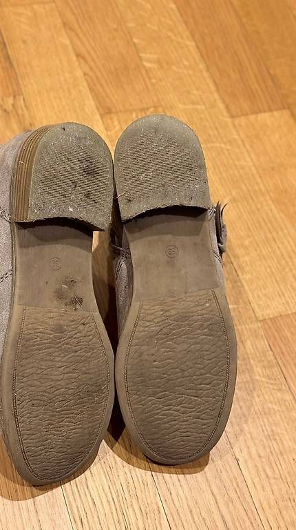 Damenschuhe: Graue Marco Tozzi Damenstiefel Grösse 39 – Gebraucht aus Matten b. Interl von atc_p2hb 3