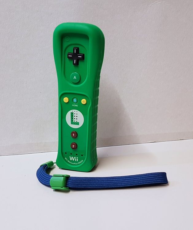 Luigi Nintendo Wii Motion Plus Remote Controller OEM Green Wiimote