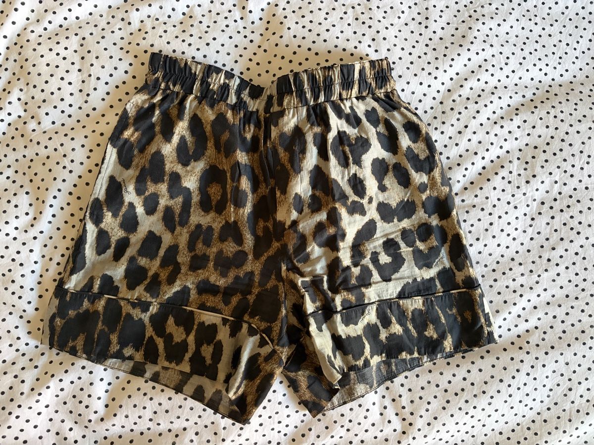 Ganni Pantalons: Ganni Shorts 34 – Neuf (Voir description) à Zürich par supereme