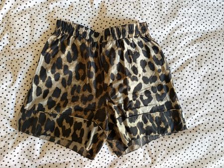 Ganni Shorts 34