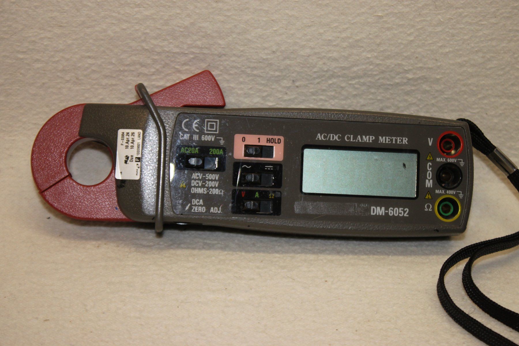 Misurare: Messgerät AC/DC Clamp Meter – Usato da Thun venduto da Fbchm