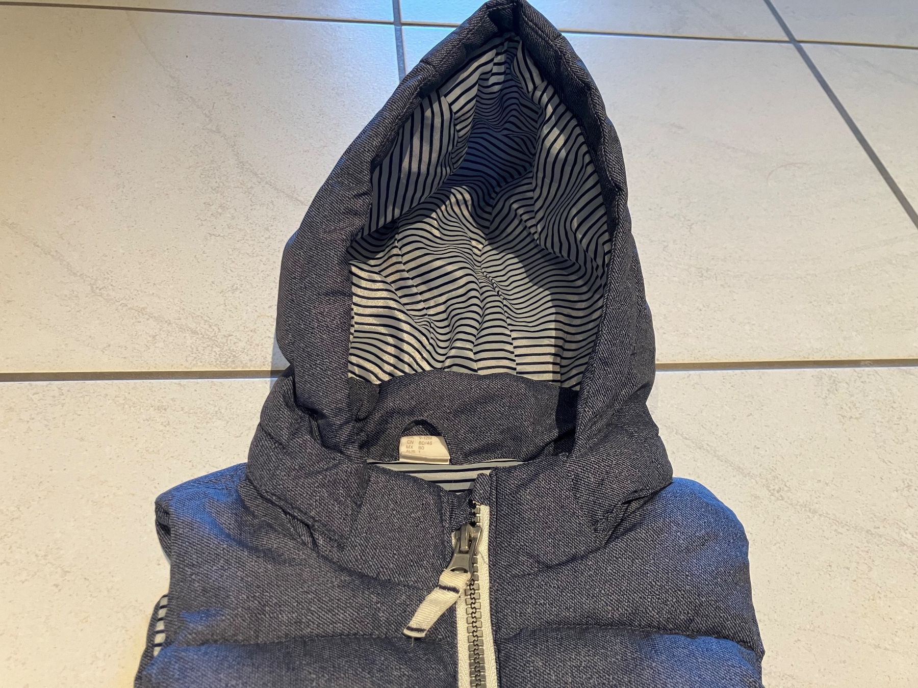 H&M Altro abbigliamento: Gilet Grösse 80 – Usato da Chur venduto da steffeli04 1