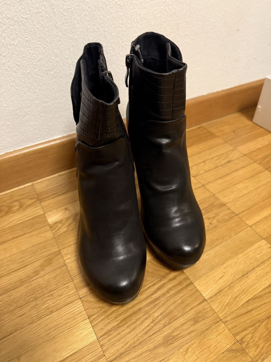Scarpe da donna: Bottines noires Marco Tozzi, taille 38 – Nuovo (secondo la descrizione) da Châtelaine venduto da nan_j75j 1