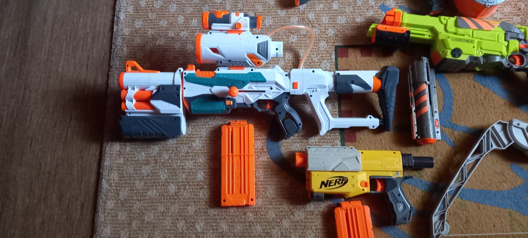 Nerf Giocattoli: Diverse Nerf Blaster. – Usato da Unterägeri venduto da ric_cmx2 4