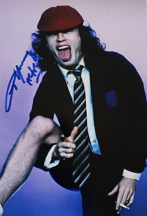 Angus Young AC/DC signature autograph COA (Neu (gemäss Beschreibung ...