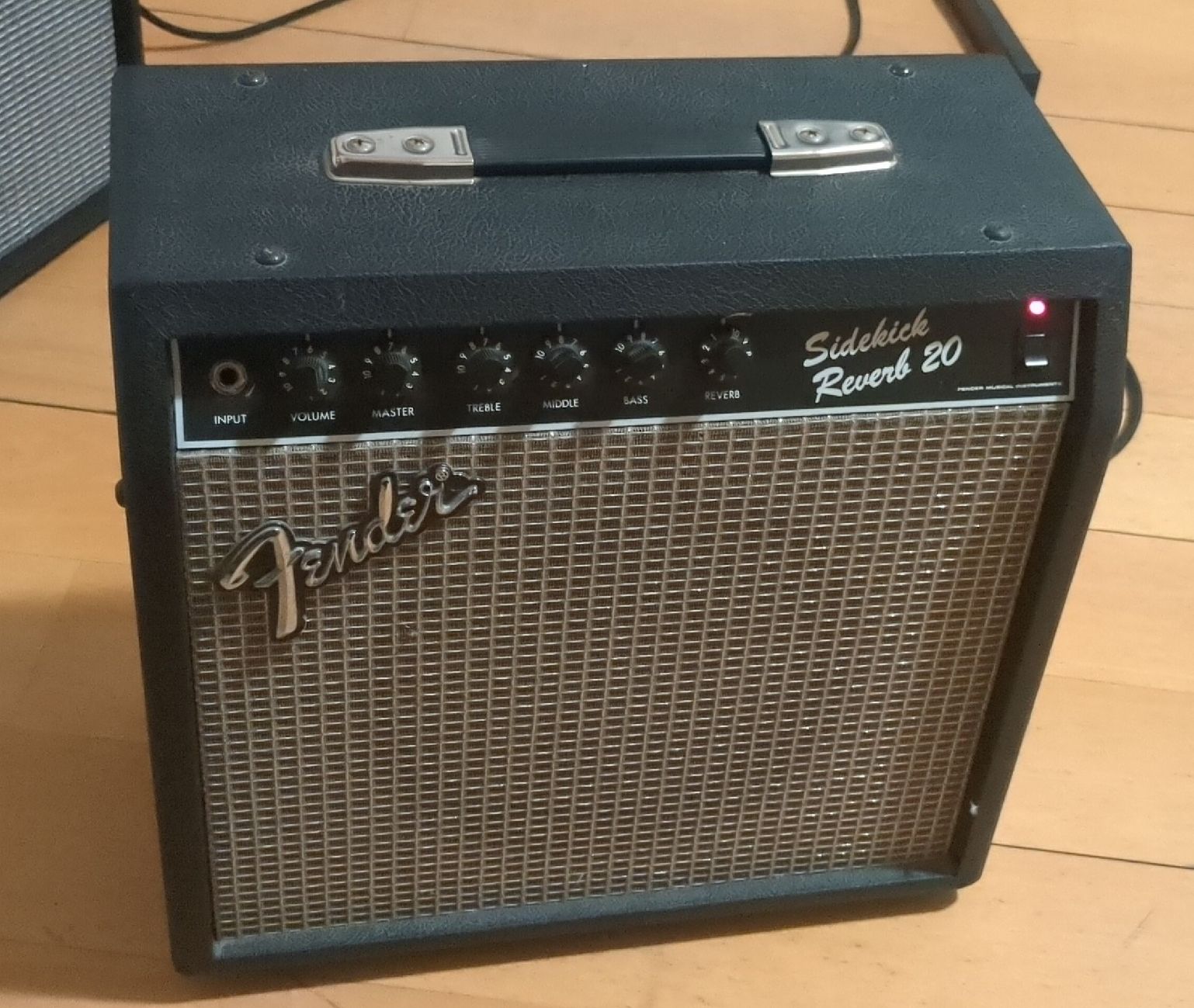 Fender Amplificatori: Fender Sidekick Reverb 20 Verstärker – Difettoso da Gipf-Oberfrick venduto da lekker-pindakaas
