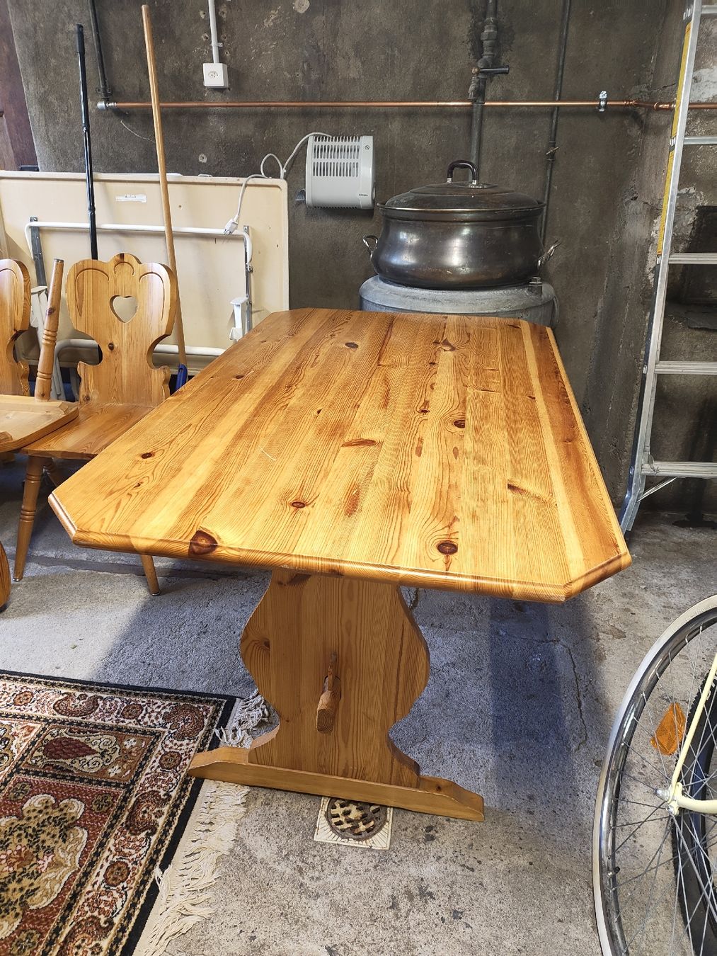 Tavoli: Holz Esstisch – Usato da Fiesch venduto da quitecontrarymary