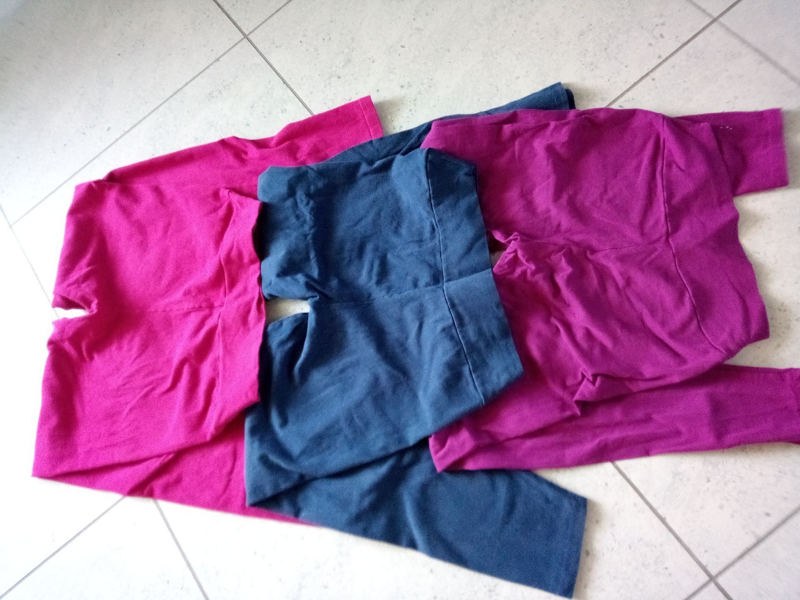 Calze & Collant: 3 Leggings Grösse XS  – Usato da Volketswil venduto da Car1 1