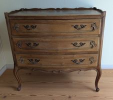 Kleine antike Kommode Stil Louis XV
