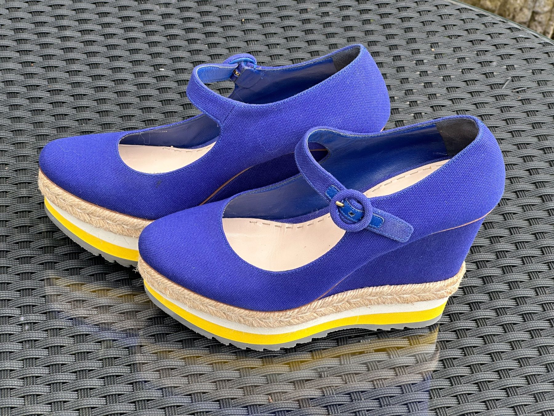 Prada Chaussures femmes: Prada Pumps - special edition – D'occasion à Zufikon par Modestil365 1