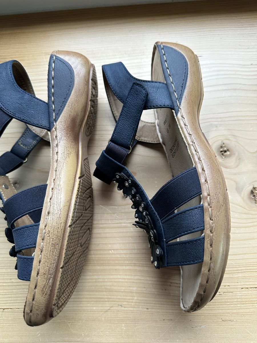 Scarpe da donna: Dunkelblaue Sandaletten – Usato da Ottikon venduto da lo99 3