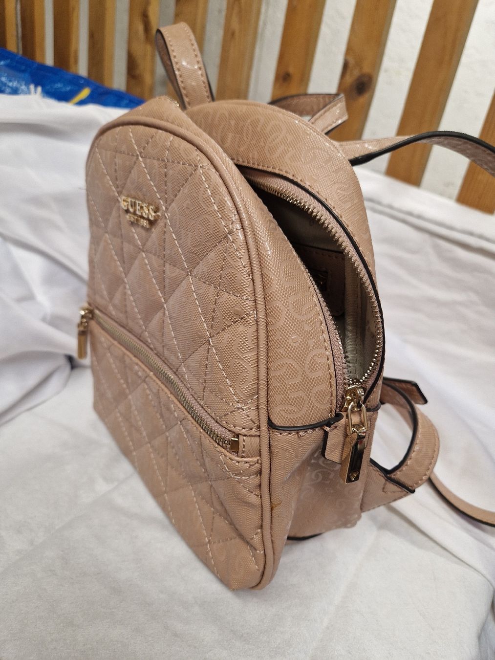 Guess Rucksäcke: Guess Rucksack altrosa – Neu (gemäss Beschreibung) aus Zürich von Mani56 1