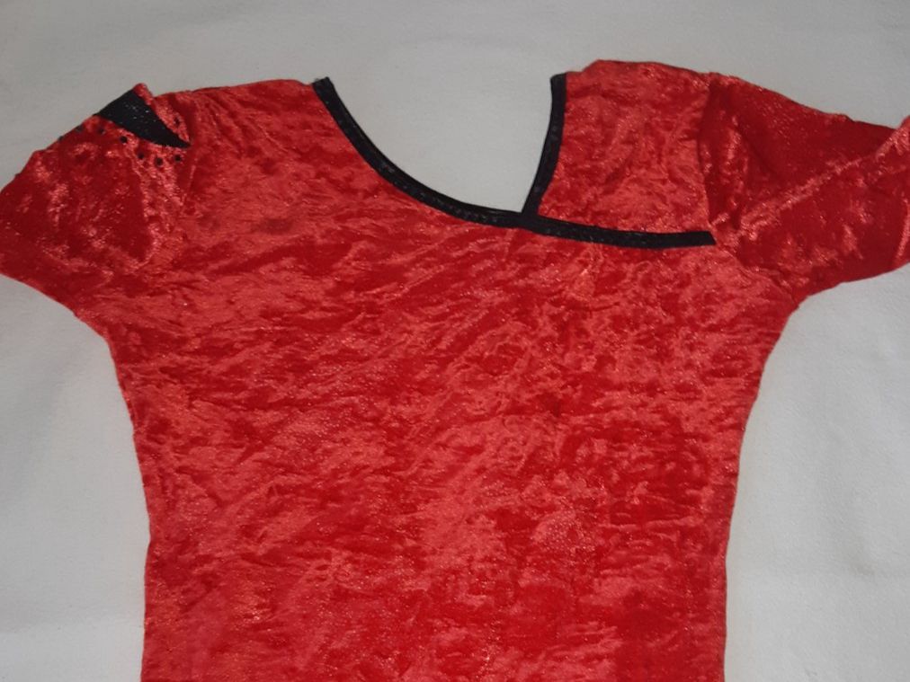 Scarpe, pantaloni & magliette da ginnastica: Turnbody mit kurzen Ärmel – Usato da Liebefeld venduto da Shemesh5 1