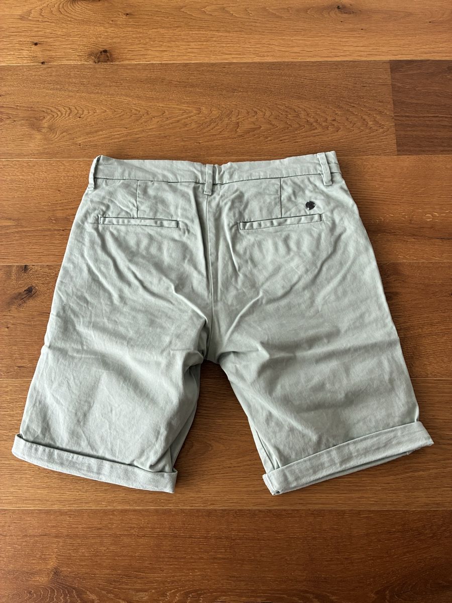 We Pantaloni: Shorts von WE – Usato da Wangen SZ venduto da el_paso08 1