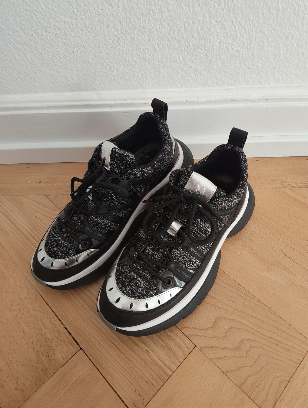 Maje Scarpe da donna: Maje sneakers – Usato da Biel/Bienne venduto da Shiryns