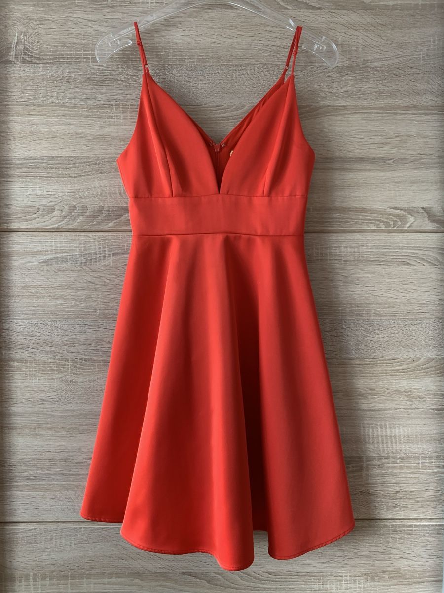 H&M Vestiti: Robe rouge classique – Nuovo e nell'imballaggio originale da Montreux venduto da iizaa811