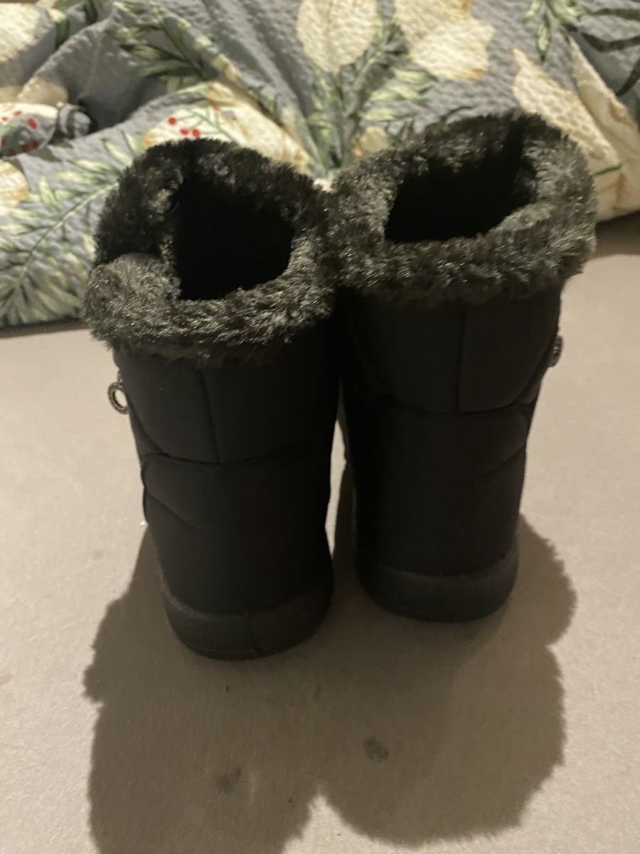 Damenschuhe: Winter Stiefel gr. 37 – Neu (gemäss Beschreibung) aus Seewen SZ von shaky01 2