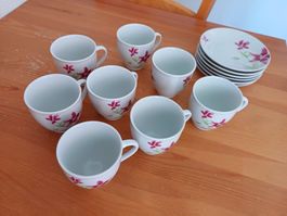 8 Tassen mit Untertellern, Geschirr mit Blumenmuster🌸