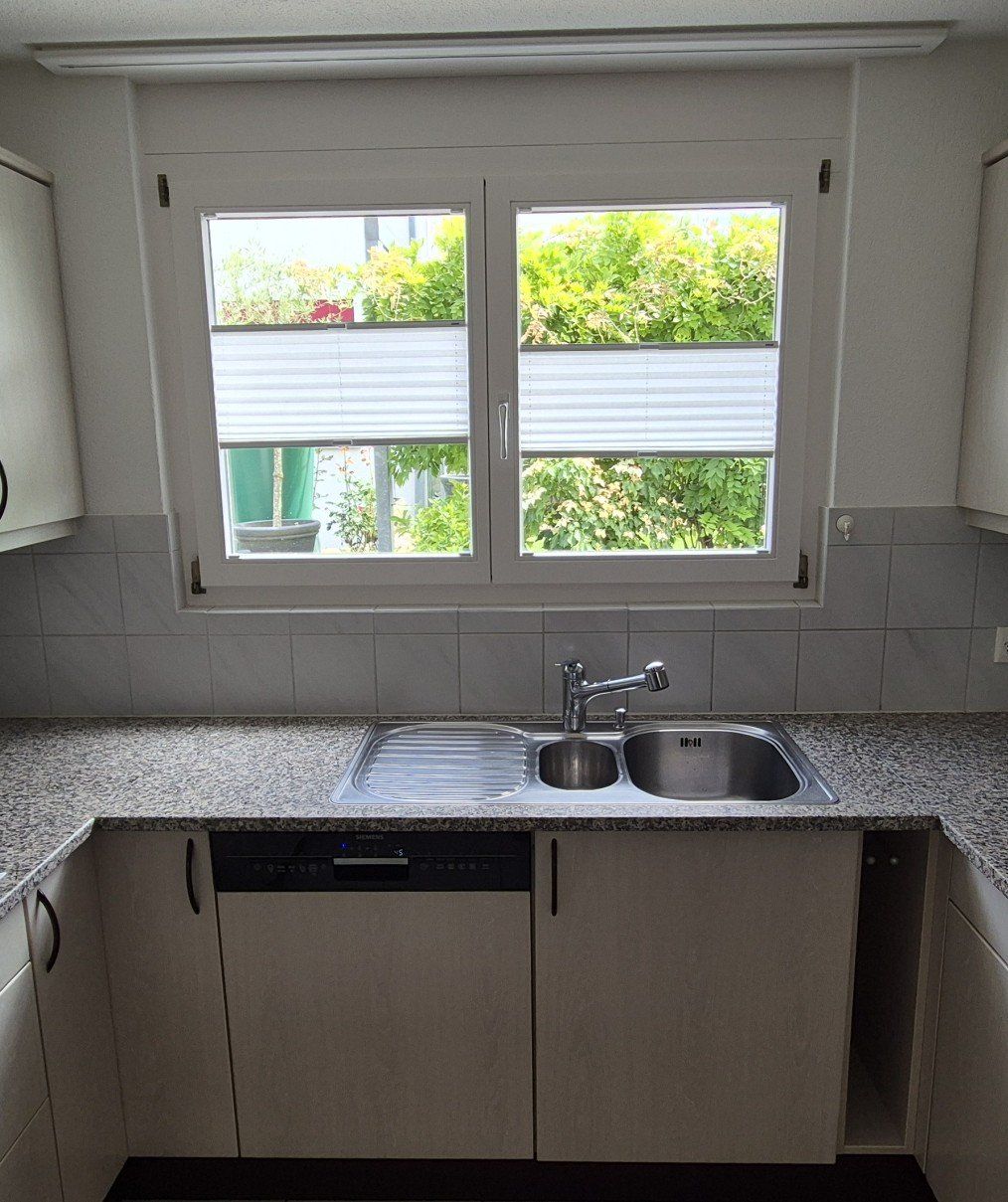 Cucine complete: U-Form Küche gut erhalten – Usato da Niederrohrdorf venduto da luki-05 4