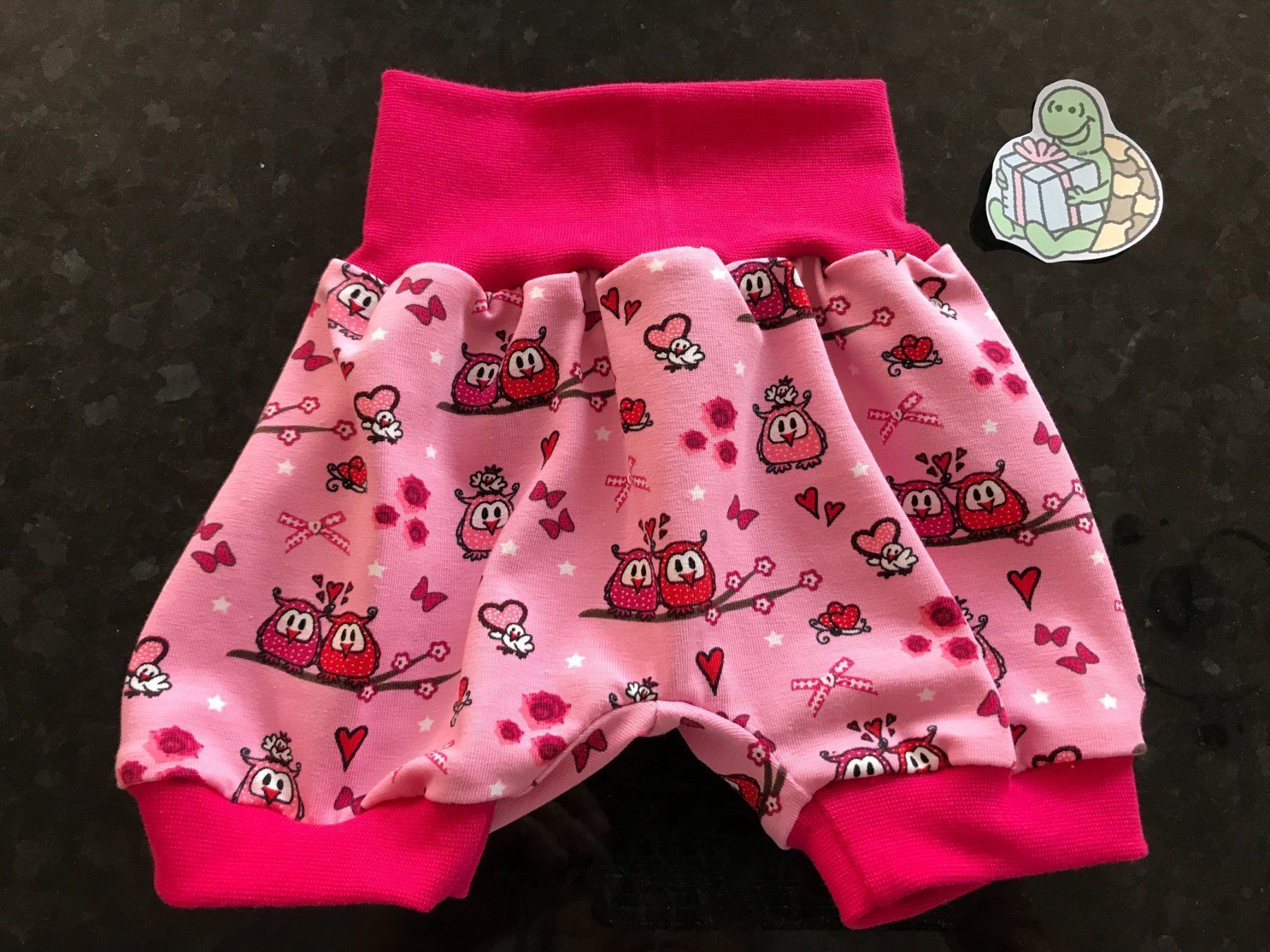 Hosen: Kurze Pumphose Mitwachshose Eule Uhu 62/68 NEU – Neu und originalverpackt aus Rietheim von Nugger