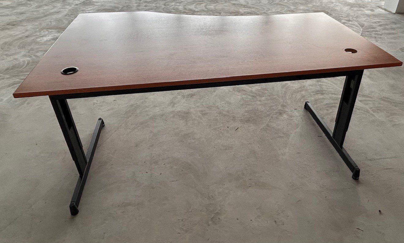 Scrivanie: Bürotisch/ Computertisch, guter Zustand, – Usato da Mels venduto da fre_kqy2 2