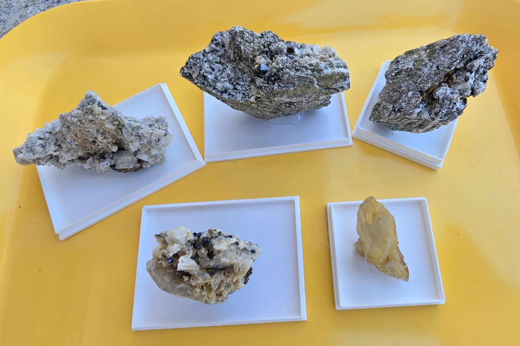 Minerali & Pietre curative: Mineralien 5 teiliges Set. Monazit, Amethyst, Magnetit,Rutil – Usato da Glis venduto da nbu_65ys 7