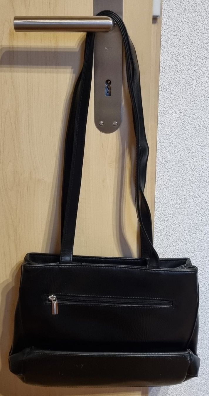 Borse da donna: Tasche – Usato da Schwanden i. E. venduto da romikh 1