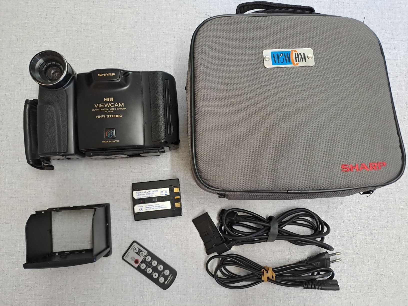 Sharp Camcorder: Videocamera Sharp VL-H29 – Gebraucht aus Uznach von Walaylatiere
