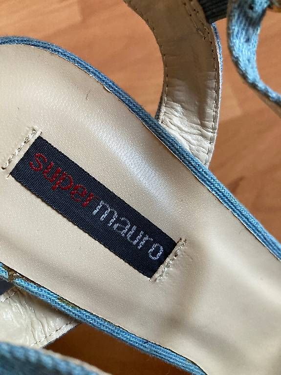 Damenschuhe: Neue schöne Damen Sandalen – Gebraucht aus Wetzikon ZH von vta_h8pd 3