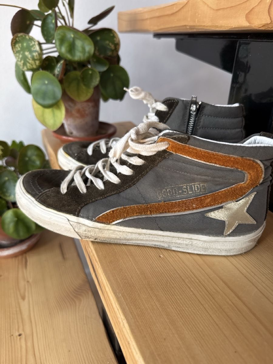 Scarpe da uomo: Baskets Golden Goose slide – Usato da Buttes venduto da Dayos 1