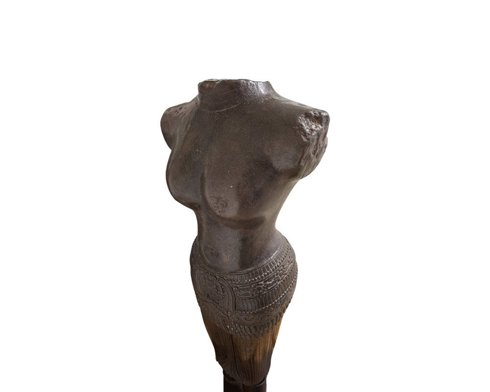 Sculture & Statue: Frauenkörper Skulptur aus Stein – Usato da Wil SG venduto da Restwert_Wil 2