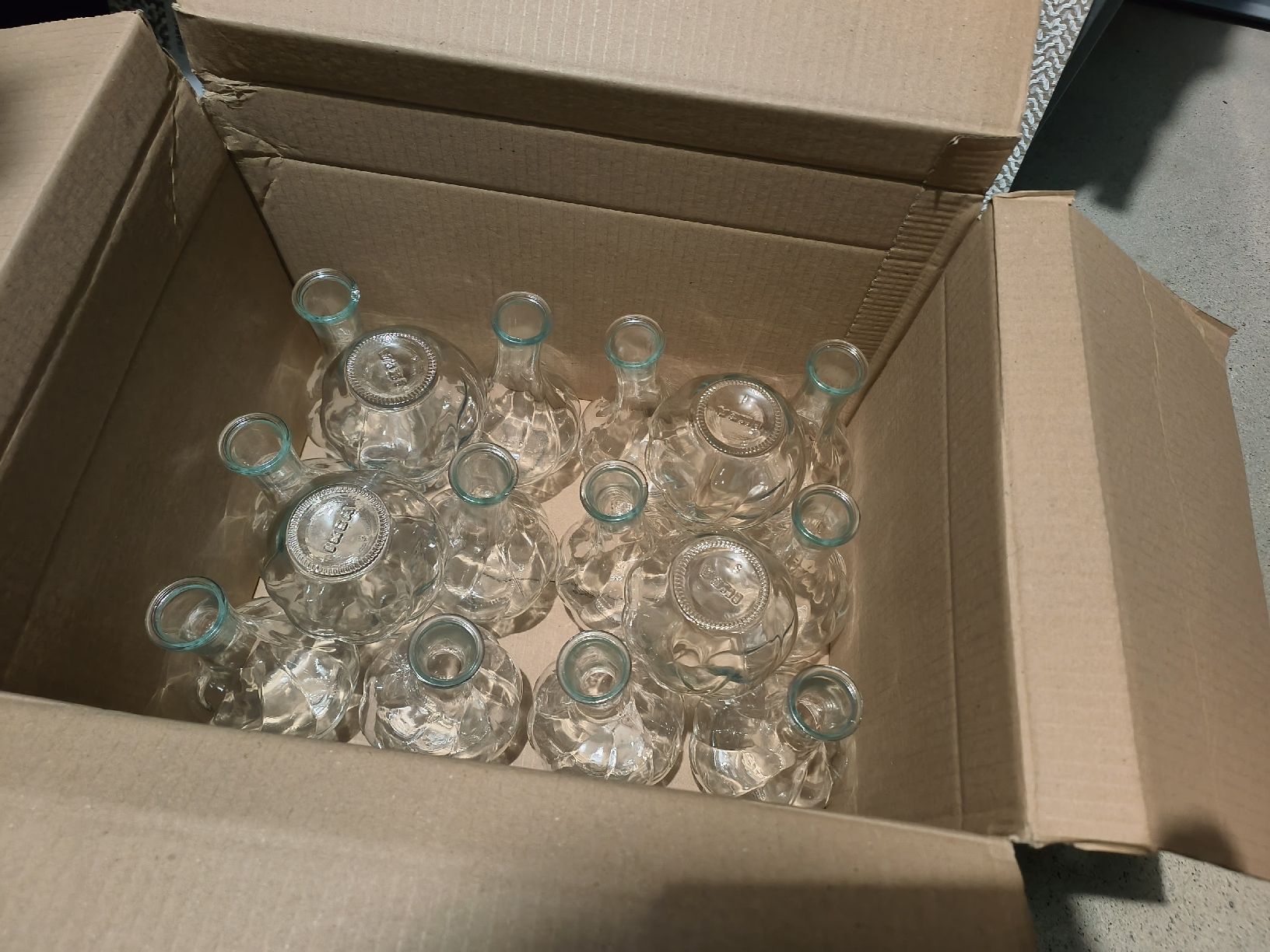 Ikea Verres: 16 IKEA Glasvasen VILJESTARK – Neuf (Voir description) à Olten par MattRed 2