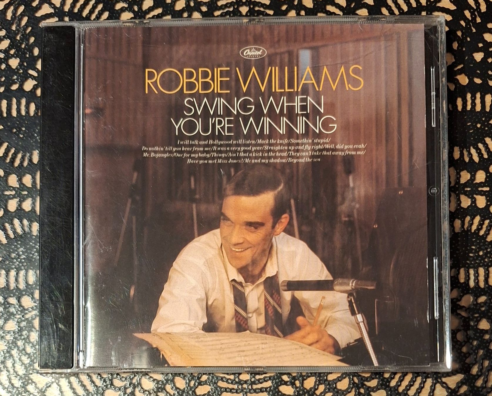 CD: Robbie Williams - Swing When You're Winning, UK Pop CD 2001 – Usato da Schönenberg TG venduto da Gregordini