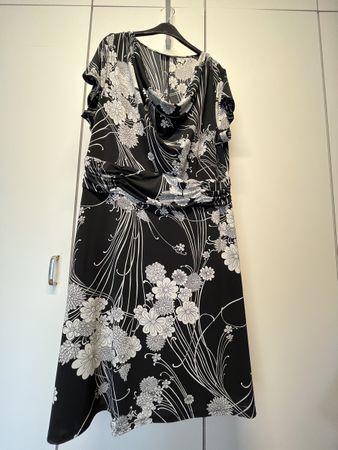 Sommerliches Kleid, Sheego, Gr. 46