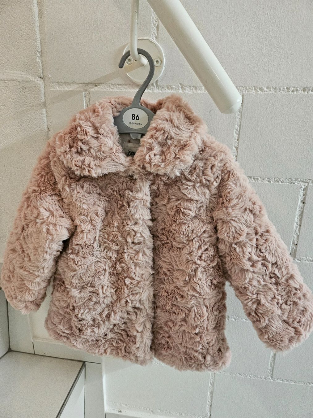 C&A Giacche & Cappotti: Mädchenjacke 92 – Usato da Kefikon TG venduto da Livline